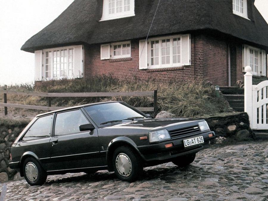  Mazda 323 3-Door 1980 года  (фото 2 из 5)